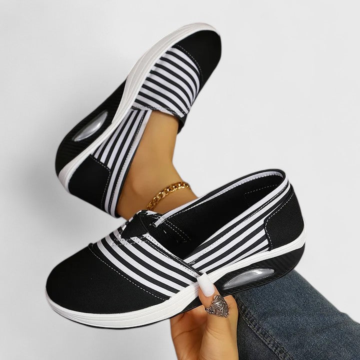 EDIT | Csúsztatható csíkos sneakers