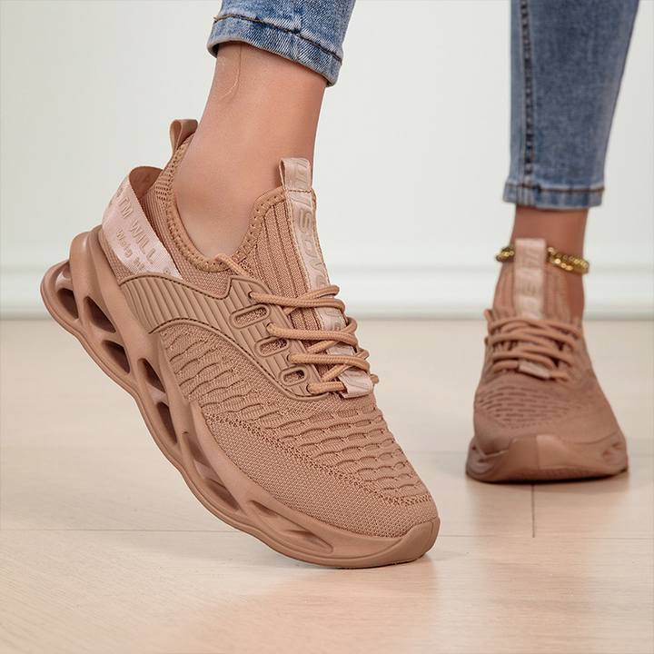 LILIANA | Sneaker a nap minden órájához