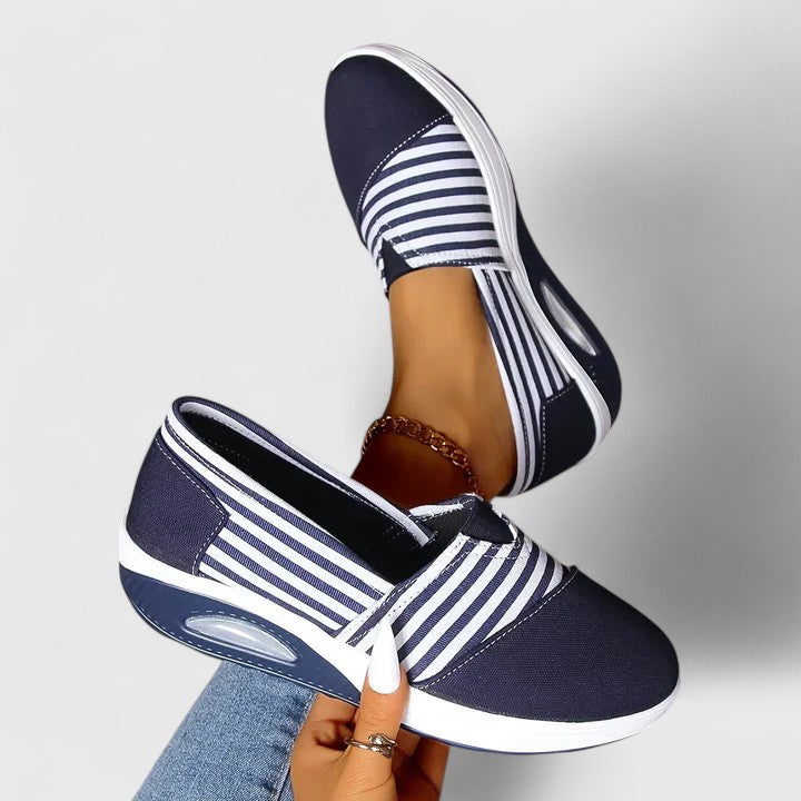 EDIT | Csúsztatható csíkos sneakers
