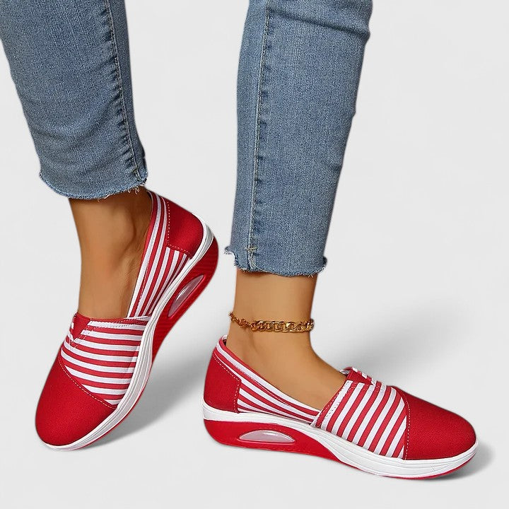 EDIT | Csúsztatható csíkos sneakers