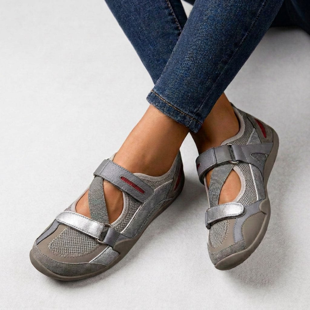REGINA | Sneakers puha talpbetéttel
